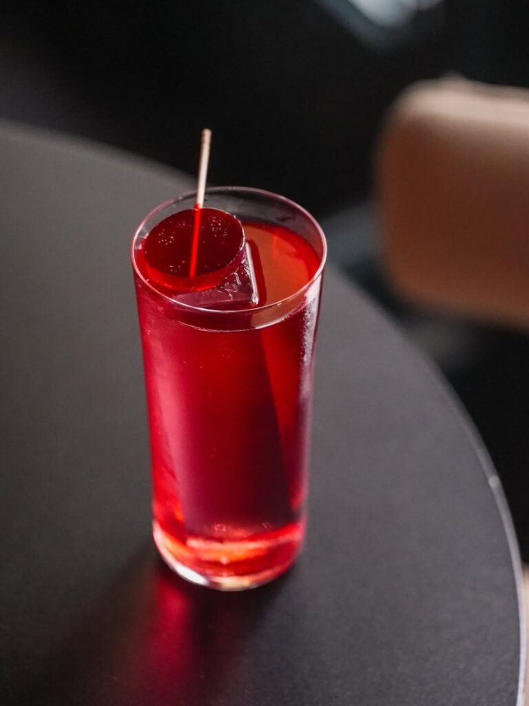 Hide & Peach fruity, fizzyHibiki Harmony Whisky, Toki Whisky, Mancino Sakura, Peach, Apricot.